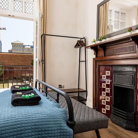 3 Bedroom Garden Apartment Opposite The Beach Brighton Bagian luar foto