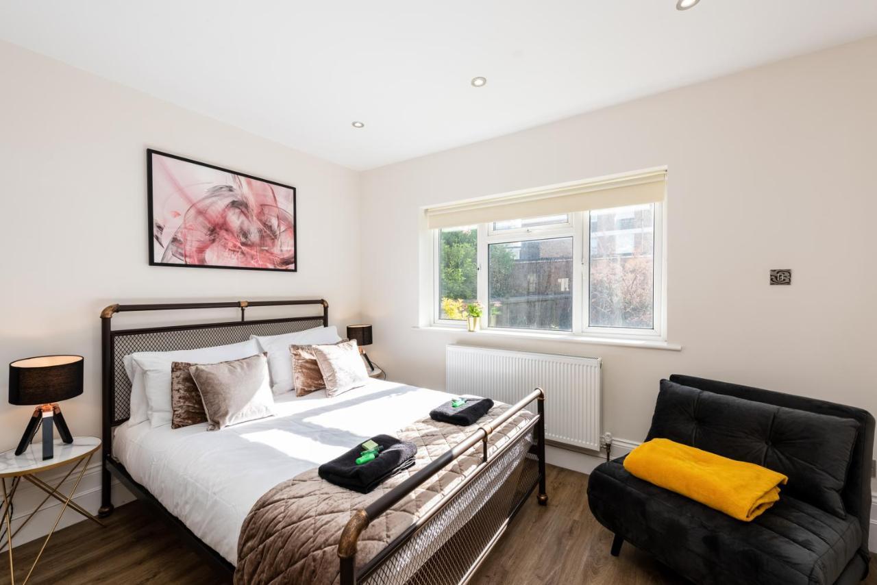 3 Bedroom Garden Apartment Opposite The Beach Brighton Bagian luar foto