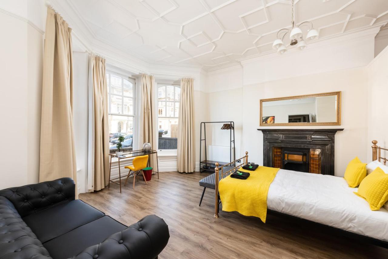 3 Bedroom Garden Apartment Opposite The Beach Brighton Bagian luar foto