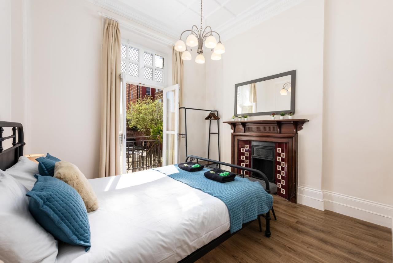 3 Bedroom Garden Apartment Opposite The Beach Brighton Bagian luar foto