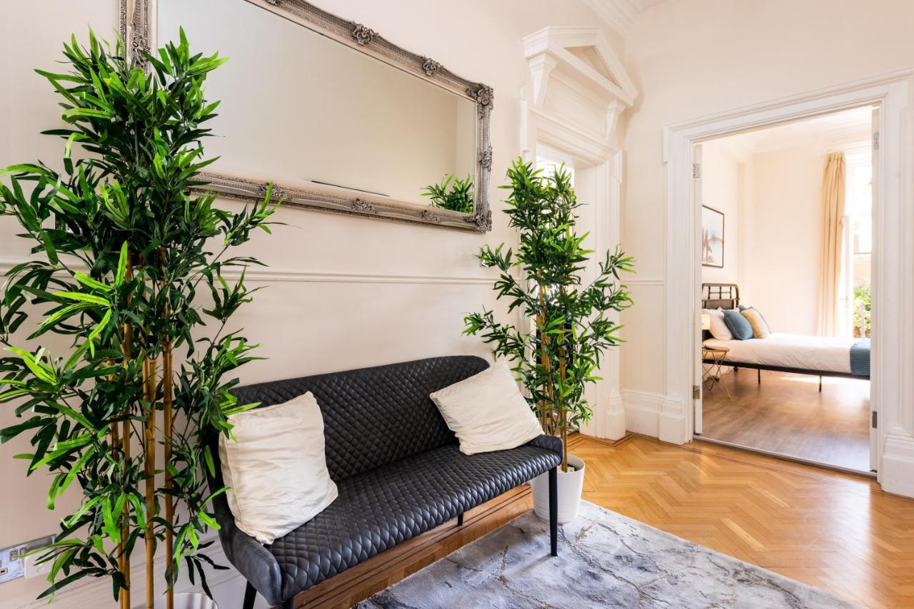 3 Bedroom Garden Apartment Opposite The Beach Brighton Bagian luar foto