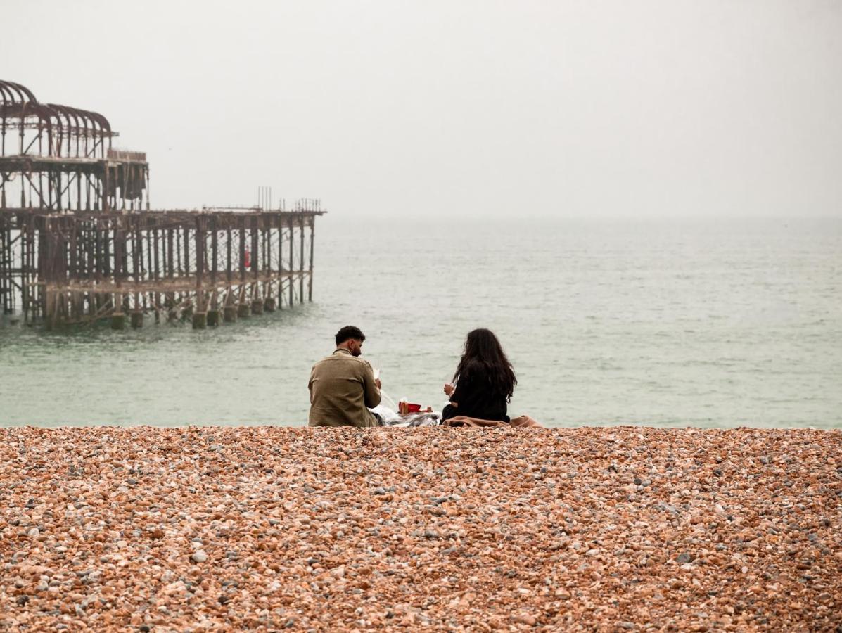 3 Bedroom Garden Apartment Opposite The Beach Brighton Bagian luar foto