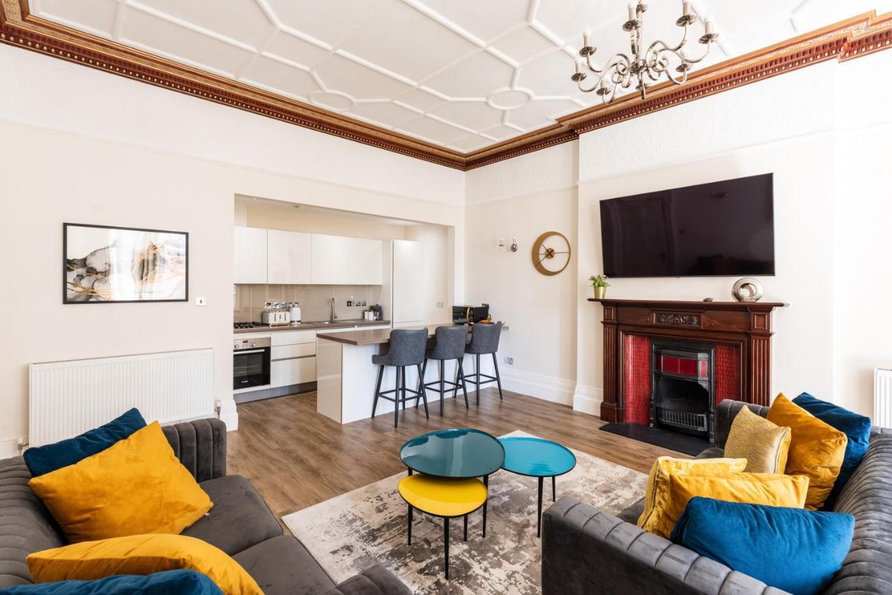 3 Bedroom Garden Apartment Opposite The Beach Brighton Bagian luar foto