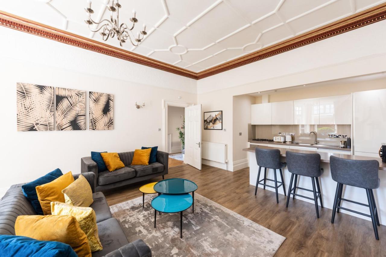 3 Bedroom Garden Apartment Opposite The Beach Brighton Bagian luar foto