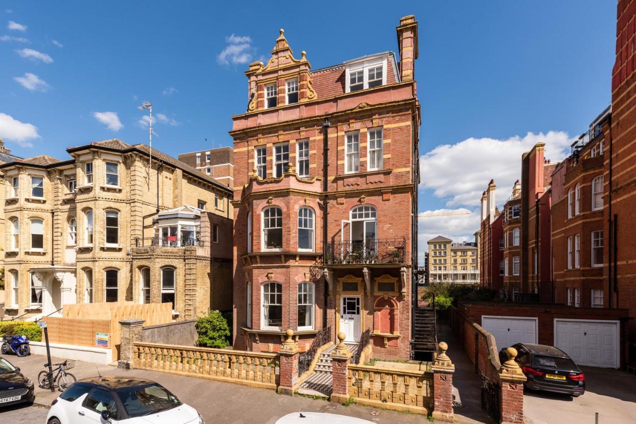 3 Bedroom Garden Apartment Opposite The Beach Brighton Bagian luar foto